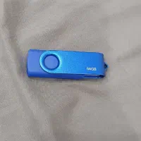 دو عدد فلش نو با قیمت مناسب