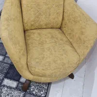 دو عدد مبل تک نفره