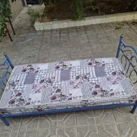 تخت آهنی یک نفره با خوشخواب