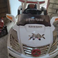 یک عدد ماشین شارژی