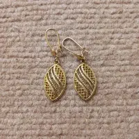گوشواره رنگ ثابت