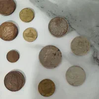 تعدادی سکه قدیمی