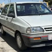 هاچبک سفید