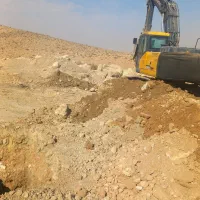 استخدام تعدادی نیروی کار