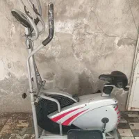دوچرخه ثابت یا فضایی