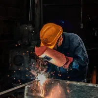 جوشکار ماهر