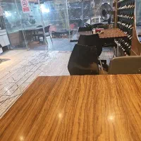 ب یک سالن دار حرفه ای نیازمندیم