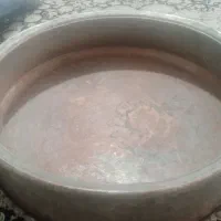 مجمعه و تشت مسی قدیمی کاملا سالم و کناره دار