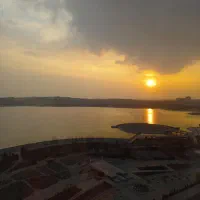 145-متر-فلت-تراس-دار-دید-ابدی-دریاچه