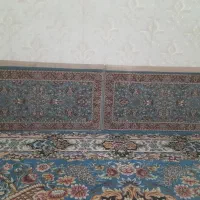 پشتی آبی رنگ