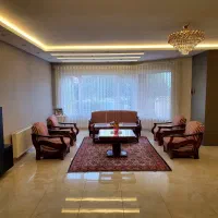 مبل و میز ناهارخوری