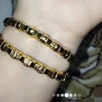 یه جفت النگو استخوانی رنگ ثابت ژوپین