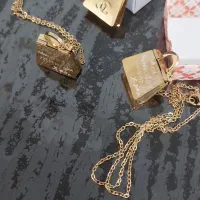 گردنبند همراه