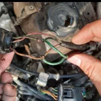 باطری سازی وبرق خودروسیار24ساعته|خدمات موتور و ماشین|زرند, |دیوار