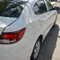 شاهین جی ال ۴۰۲