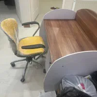 میز تحریر و صندلی
