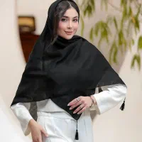 روسری نخی منگولهدار ژیوان|لباس|زرقان, |دیوار