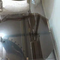 یک عدد میز عسلی بزرگ