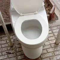 توالت فرنگی سرامیکی|لوازم سرویس بهداشتی|شاهین‌شهر, فردوسی|دیوار