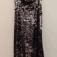 لباس مجلسی|لباس|کرج, باغستان|دیوار