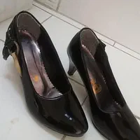 کفش زنانه و دخترونه کفش زنانه ۳۰۰ و دخترونه ۲۰۰