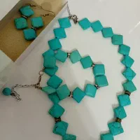 اکسسوری گردنبند و آرایشی