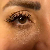 اکستنشن مژه و لیفت حرفه‌ای (ویژه)