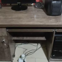 میز کامپیوتر