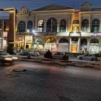 ۳۰ متر مغازه رهن و اجاره واوان بر گلهای شرقی