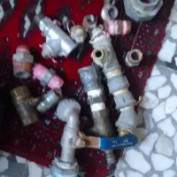 با سلام  چند عدد شیر گازی  و اب