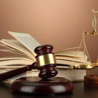 وکیل پایه یک دادگستری