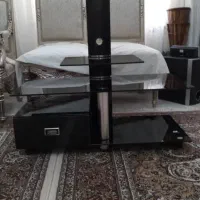 میز تلویزیون شیشه ای