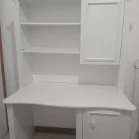 میز تحریر آپادانا