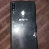 سامسونگ Galaxy A20s با حافظهٔ ۳۲ گیگابایت