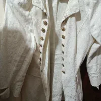 کت نو|لباس|شیراز, بعثت|دیوار