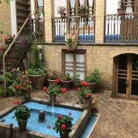 حیاط دربست ویلایی کلنگی ۸۴متری