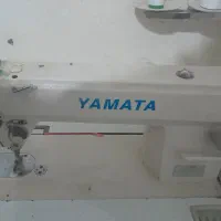 چرخ خیاطی راسته دوز YAMATAدینام بزرگ با میز