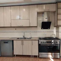 کابینت آشپزخانه‌ بهمراه هود، سینک و گاز رومیزی