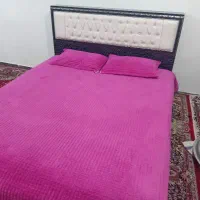 تخت دو نفره همراه با تشک