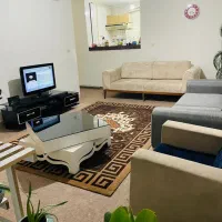 آپارتمان مبله پارکینگ دار مرکز شهر قیمت مناسب|اجارهٔ کوتاه‌مدت آپارتمان و سوئیت|شیراز, شهرک سراج‎|دیوار