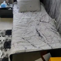 تخت یک نفره کمد و دراور در حد نو بدون هیچ ایرادی