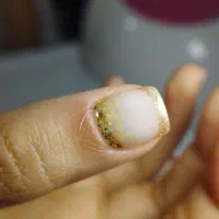 خدمات تخصصی ناخن و طراحی مینیمال
