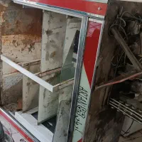 یک عدد یخچال ایستاده دودر