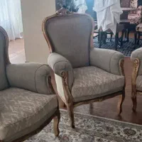 مبل ۹ نفره همراه با جلو مبلی و میز عسلی