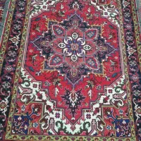 یک جفت فرش ۳متری به فروش می‌رسد