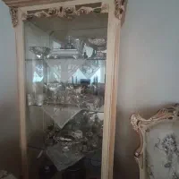 بوفه و پشتی
