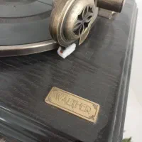 گرامافون والتر المان|کلکسیون اشیاء عتیقه|گرگان, |دیوار