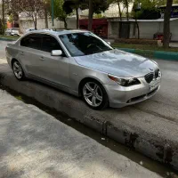 BMW520i