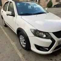 کوئیک r سفید مشکی مدل ۱۴۰۲