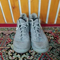 کفش بسکتبال / والیبال|کیف، کفش، کمربند|کرمانشاه, |دیوار